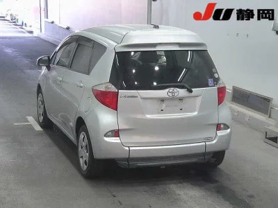 Toyota RACTIS  с аукциона в Японии