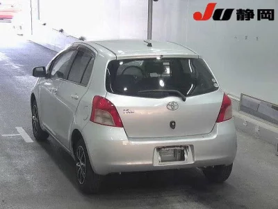 Toyota VITZ  с аукциона в Японии