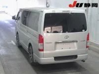 Toyota HIACE VAN лот № 1063 оценка 3.5  с аукциона в Японии 1