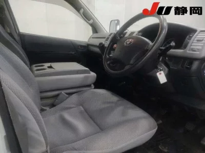 Toyota HIACE VAN  с аукциона в Японии