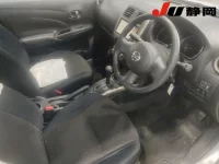 Nissan TIIDA LATIO лот № 3111 оценка 3.5  с аукциона в Японии 2