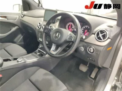 Mercedes-Benz B CLASS