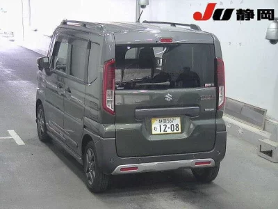 Suzuki SPACIA GEAR  с аукциона в Японии