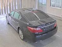 Lexus LS лот № 8214 оценка R  с аукциона в Японии 1