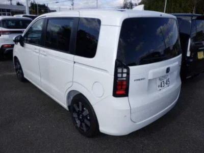 Honda FREED  с аукциона в Японии