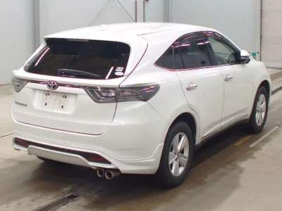 Toyota HARRIER  с аукциона в Японии
