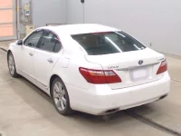 Lexus LS лот № 3120 оценка 3  с аукциона в Японии 5