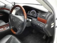 Lexus LS лот № 3120 оценка 3  с аукциона в Японии 6