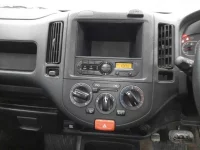 Nissan AD лот № 3050 оценка 4  с аукциона в Японии 8