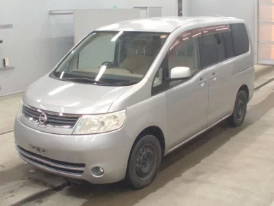 Nissan SERENA  с аукциона в Японии