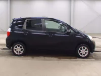 Honda FIT лот № 5515 оценка 3  с аукциона в Японии 2