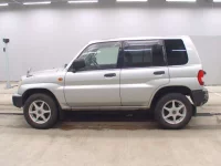 Mitsubishi PAJERO IO лот № 3145 оценка 3  с аукциона в Японии 3