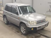 Mitsubishi PAJERO IO лот № 3145 оценка 3  с аукциона в Японии 4