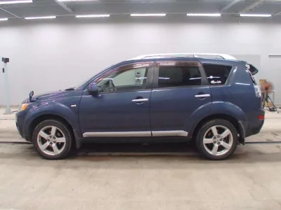 Mitsubishi OUTLANDER  с аукциона в Японии