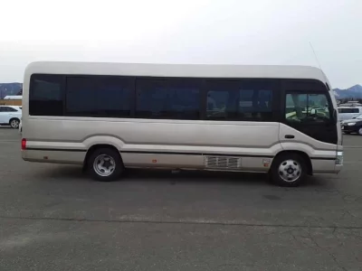 Toyota COASTER
