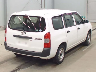 Toyota SUCCEED  с аукциона в Японии