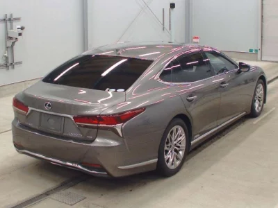 Lexus LS