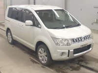 Mitsubishi DELICA D5 лот № 3327 оценка 3.5  с аукциона в Японии 4