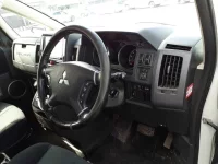 Mitsubishi DELICA D5 лот № 3327 оценка 3.5  с аукциона в Японии 6