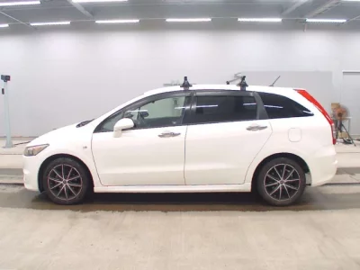 Honda STREAM  с аукциона в Японии