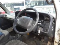 Toyota HIACE VAN лот № 3309 оценка 2  с аукциона в Японии 6