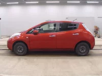 Nissan LEAF лот № 9043 оценка R  с аукциона в Японии 3