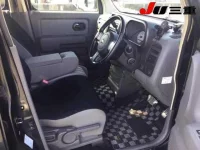 Nissan CUBE лот № 8015 оценка 3.5  с аукциона в Японии 3