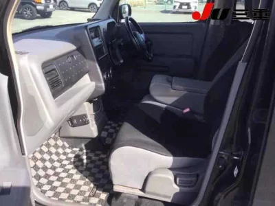 Nissan CUBE  с аукциона в Японии