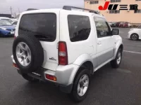 Suzuki JIMNY SIERRA лот № 2060 оценка 3.5  с аукциона в Японии 5