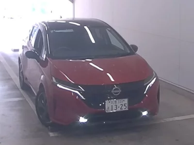 Nissan AURA