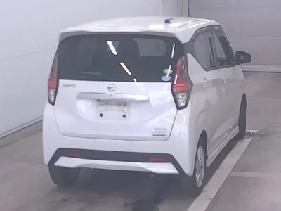 Nissan DAYZ  с аукциона в Японии