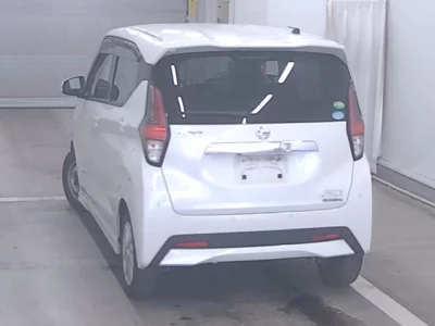 Nissan DAYZ  с аукциона в Японии