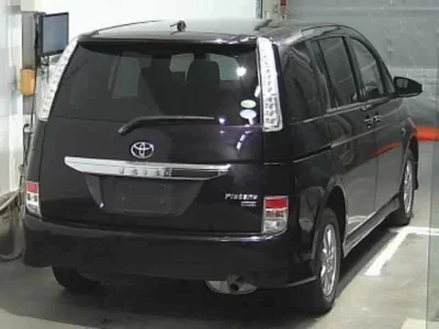 Toyota ISIS