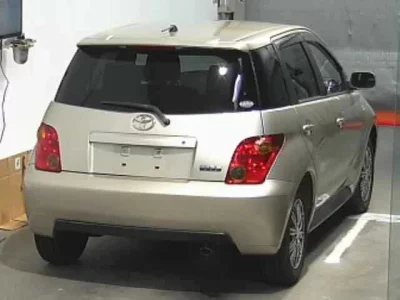 Toyota IST
