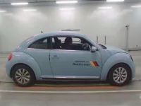 Volkswagen THE BEETLE лот № 10183 оценка 4  с аукциона в Японии 2