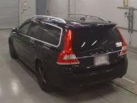 Volvo V70 лот № 38016 оценка 4  с аукциона в Японии 5