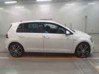 Volkswagen GOLF лот № 38029 оценка 4.5  с аукциона в Японии 2