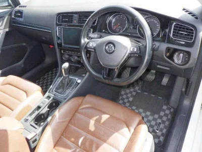 Volkswagen GOLF VARIANT