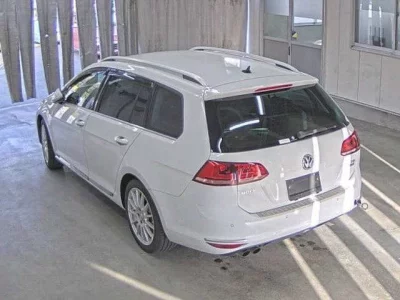 Volkswagen GOLF VARIANT