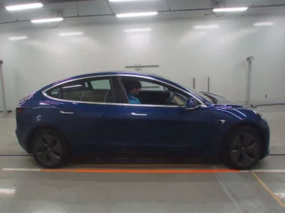 Tesla MODEL3