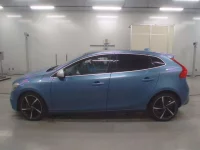 Volvo V40 лот № 38063 оценка 3.5  с аукциона в Японии 3