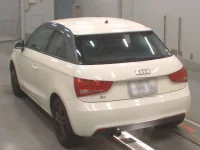 Audi A1 лот № 38067 оценка 3.5  с аукциона в Японии 5