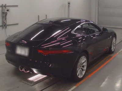 Jaguar F-TYPE  с аукциона в Японии
