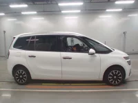 Citroen GRAND C4 лот № 38118 оценка 3.5  с аукциона в Японии 2