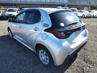 Toyota YARIS лот № 12134 оценка 3.5  с аукциона в Японии 4