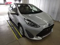 Toyota AQUA лот № 10959 оценка 4.5  с аукциона в Японии 1