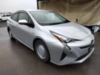 Toyota Prius лот № 12140 оценка 4  с аукциона в Японии 1