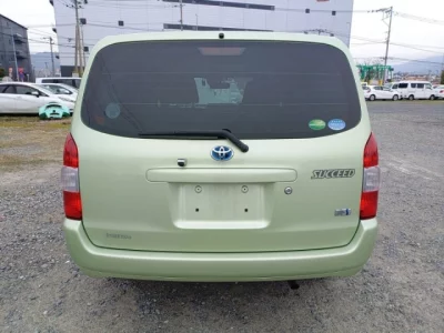 Toyota SUCCEED