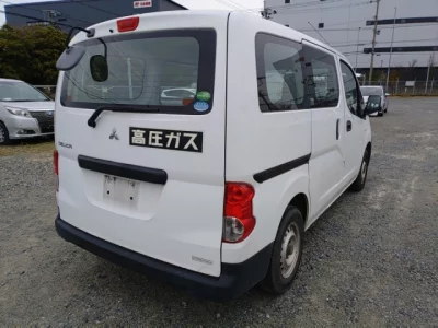 Mitsubishi DELICA