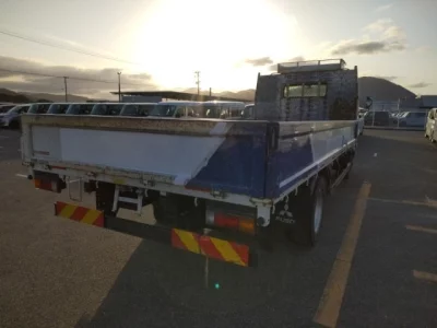 Mitsubishi Fuso Canter